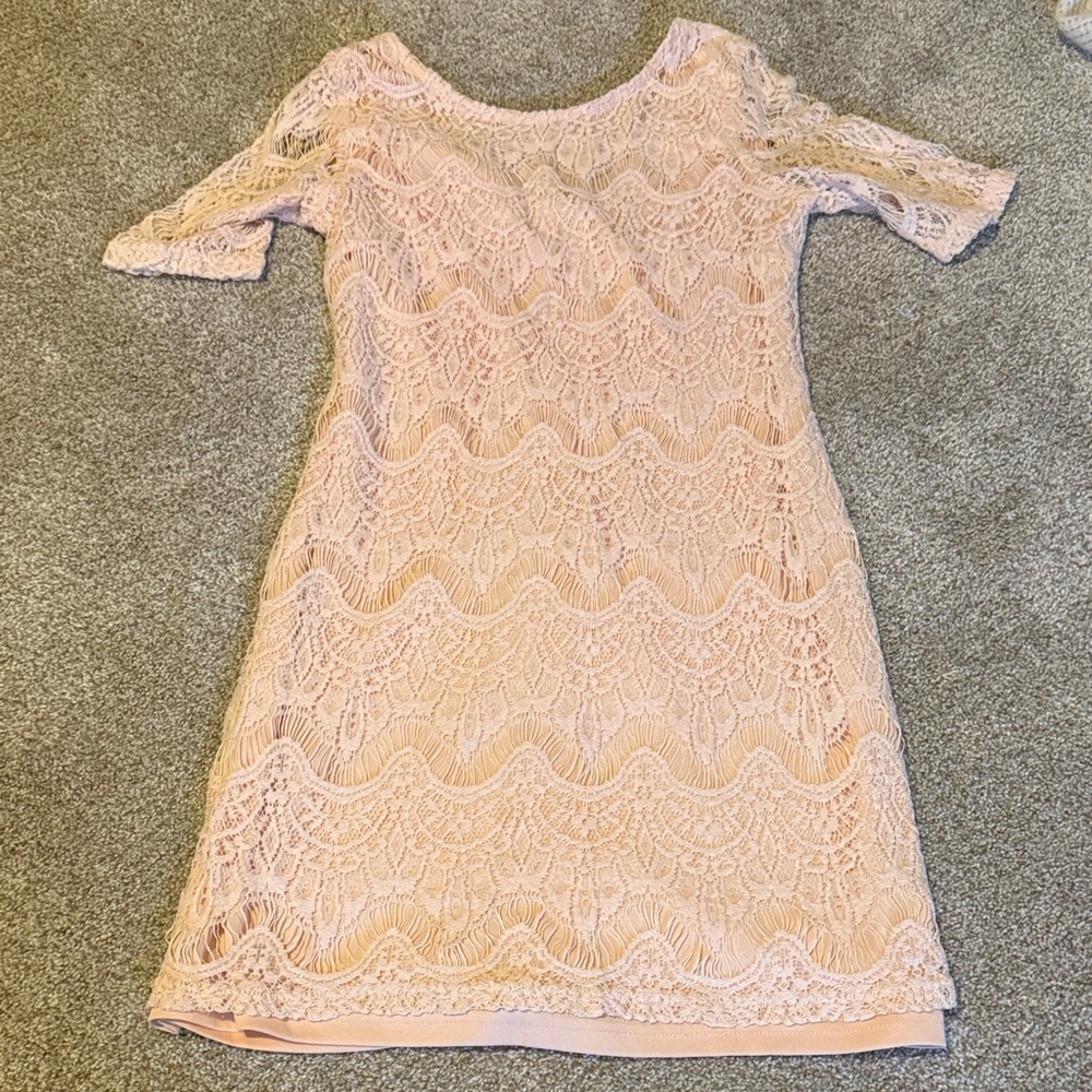 😎Forever 21 Peach Blush Pink Lace Dress